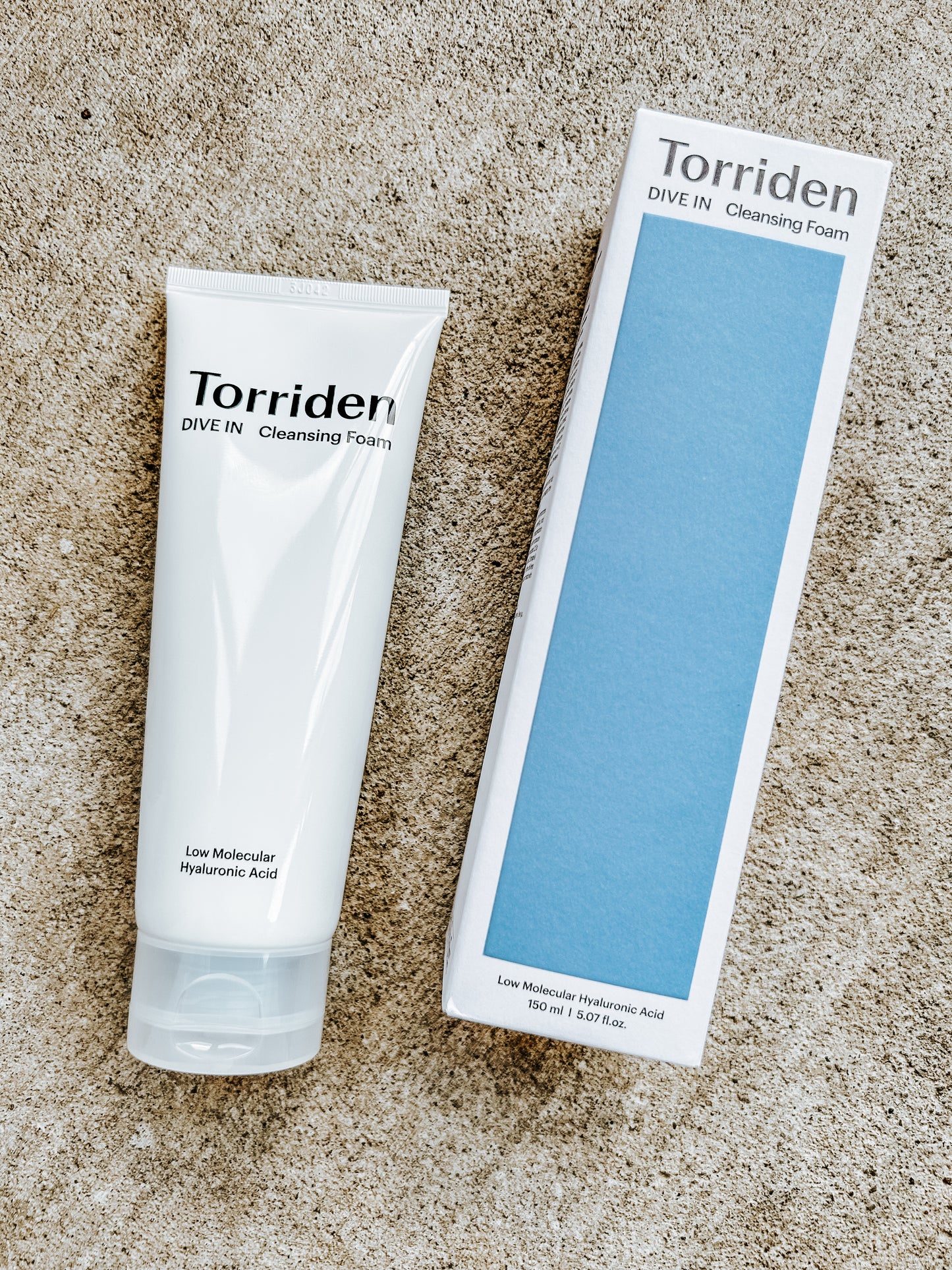 Torriden DIVE-IN Low Molecular Hyaluronic Acid Cleansing Foam [150ml]