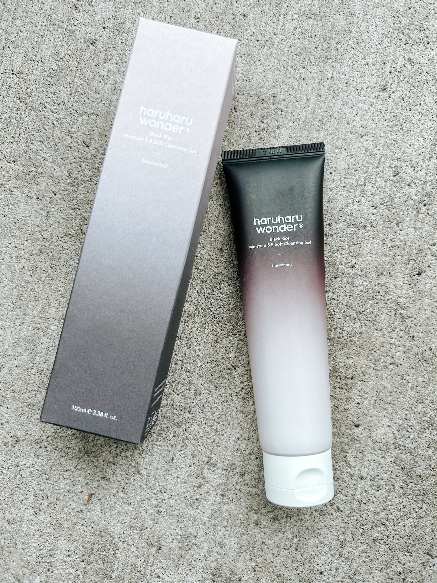 haruharu wonder Black Rice Moisture 5.5 Soft Cleansing Gel [100ml]