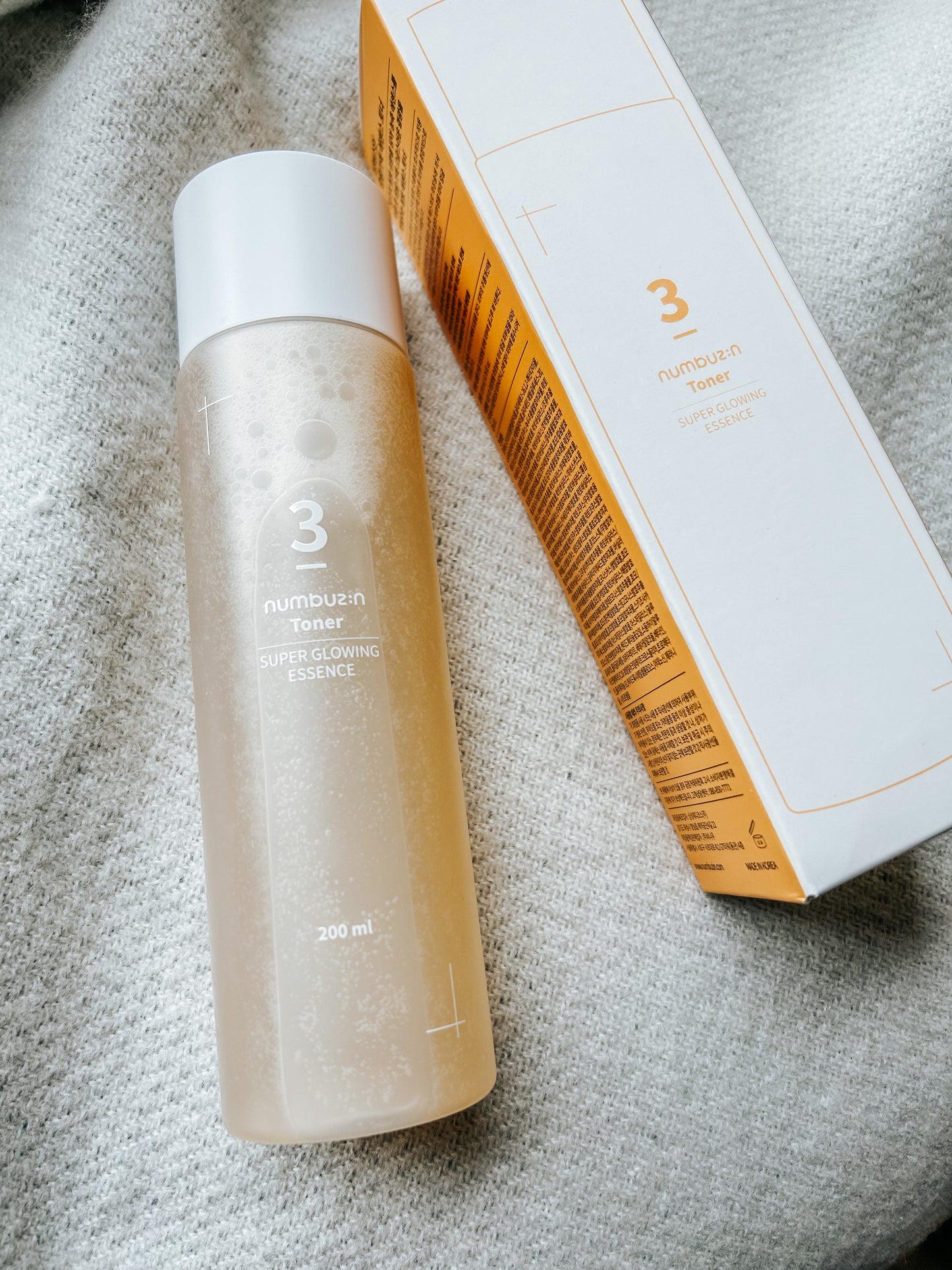 numbuzin No.3 Super Glowing Essence Toner [200ml]